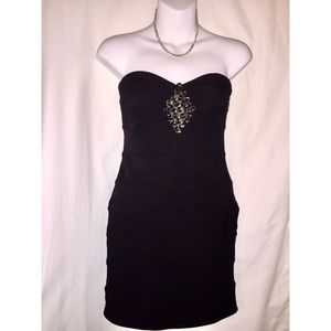 Holiday Bodycon Strapless Black Dress